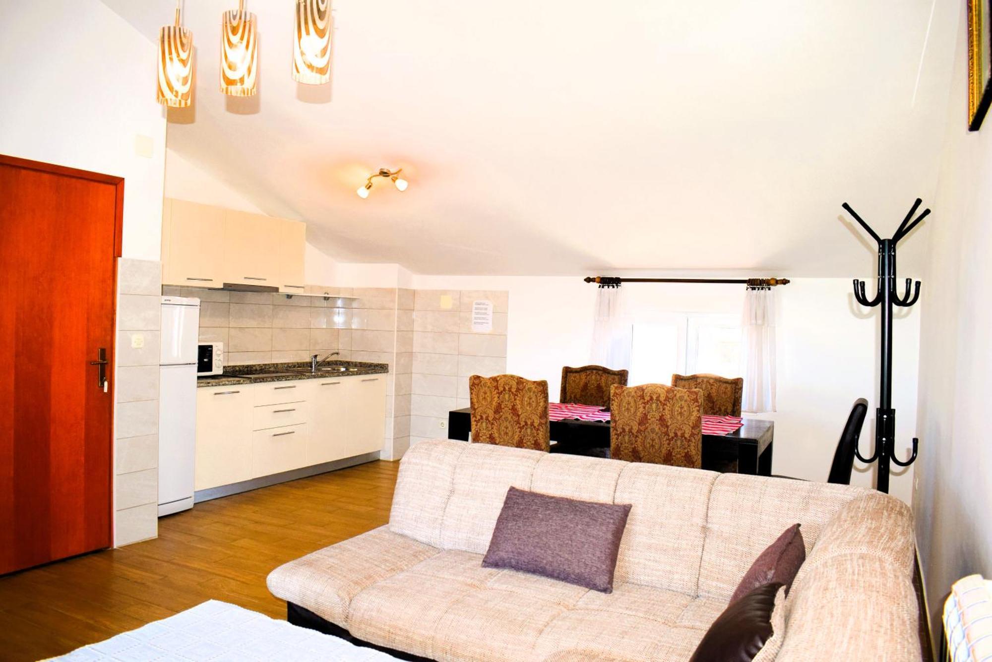 Apartments Milica Malinska Phòng bức ảnh
